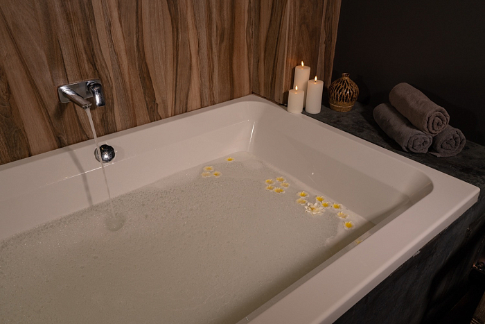 Молочная ванна для двоих